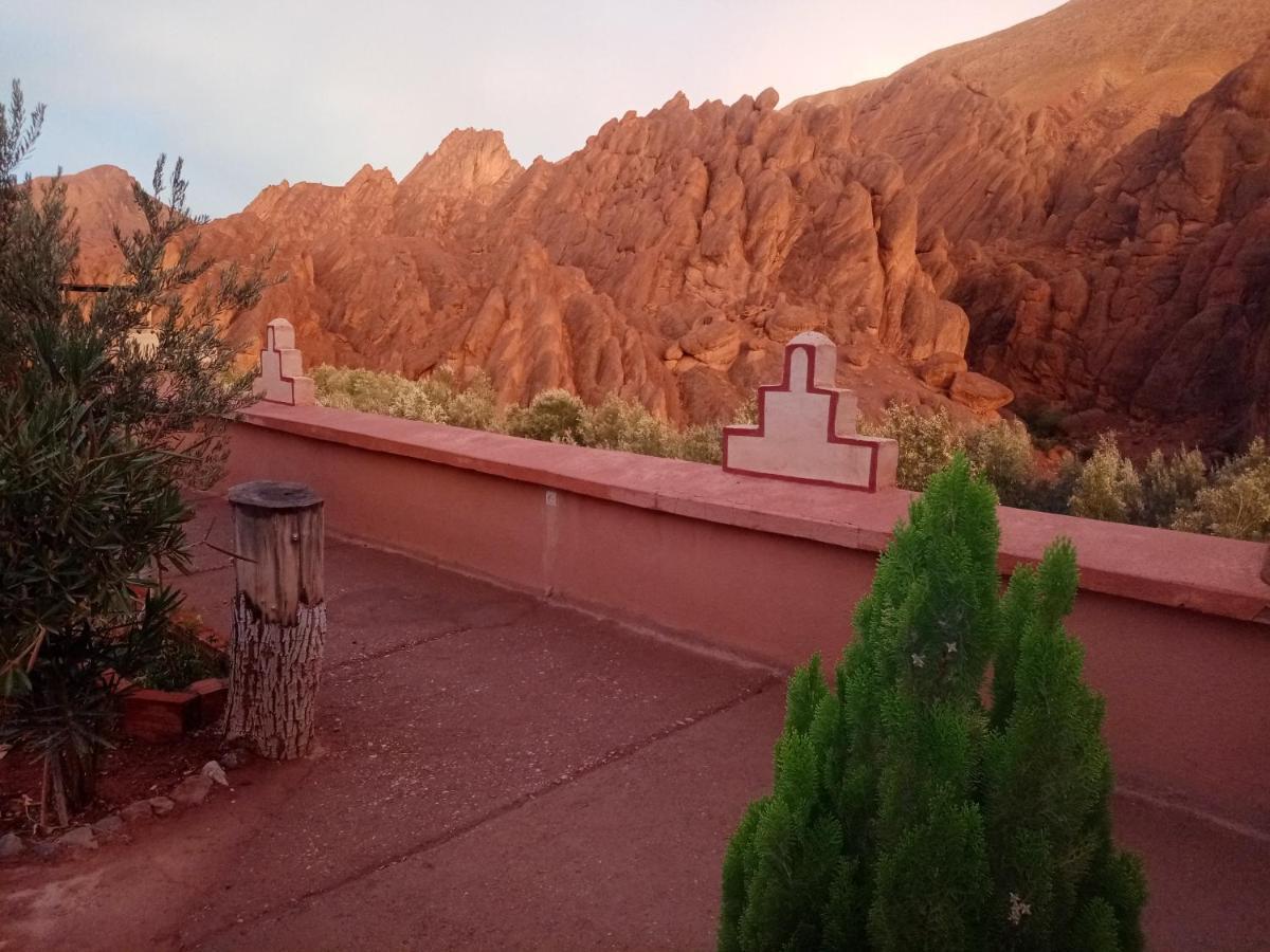 Hotel Majorel Boumalne Dades Bagian luar foto